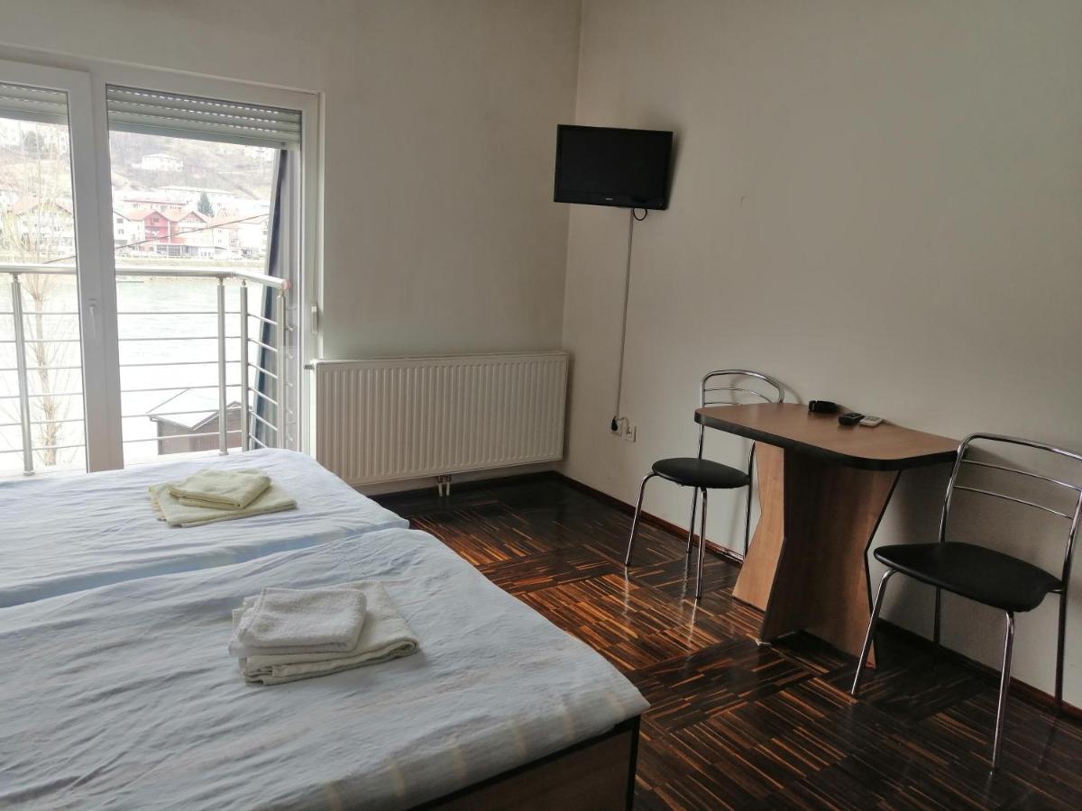 Apartmani Simic Višegrad エクステリア 写真